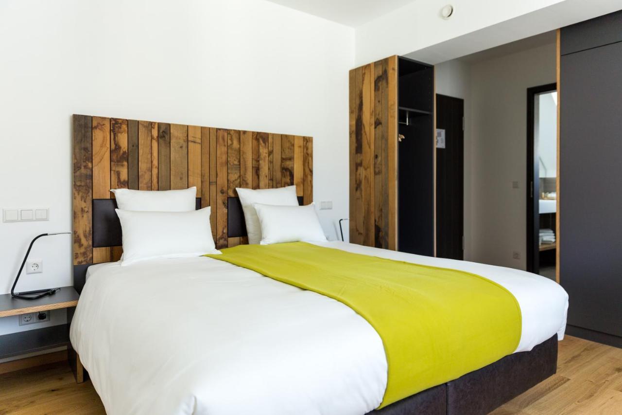 Hotel Terrace Bettendorf Экстерьер фото
